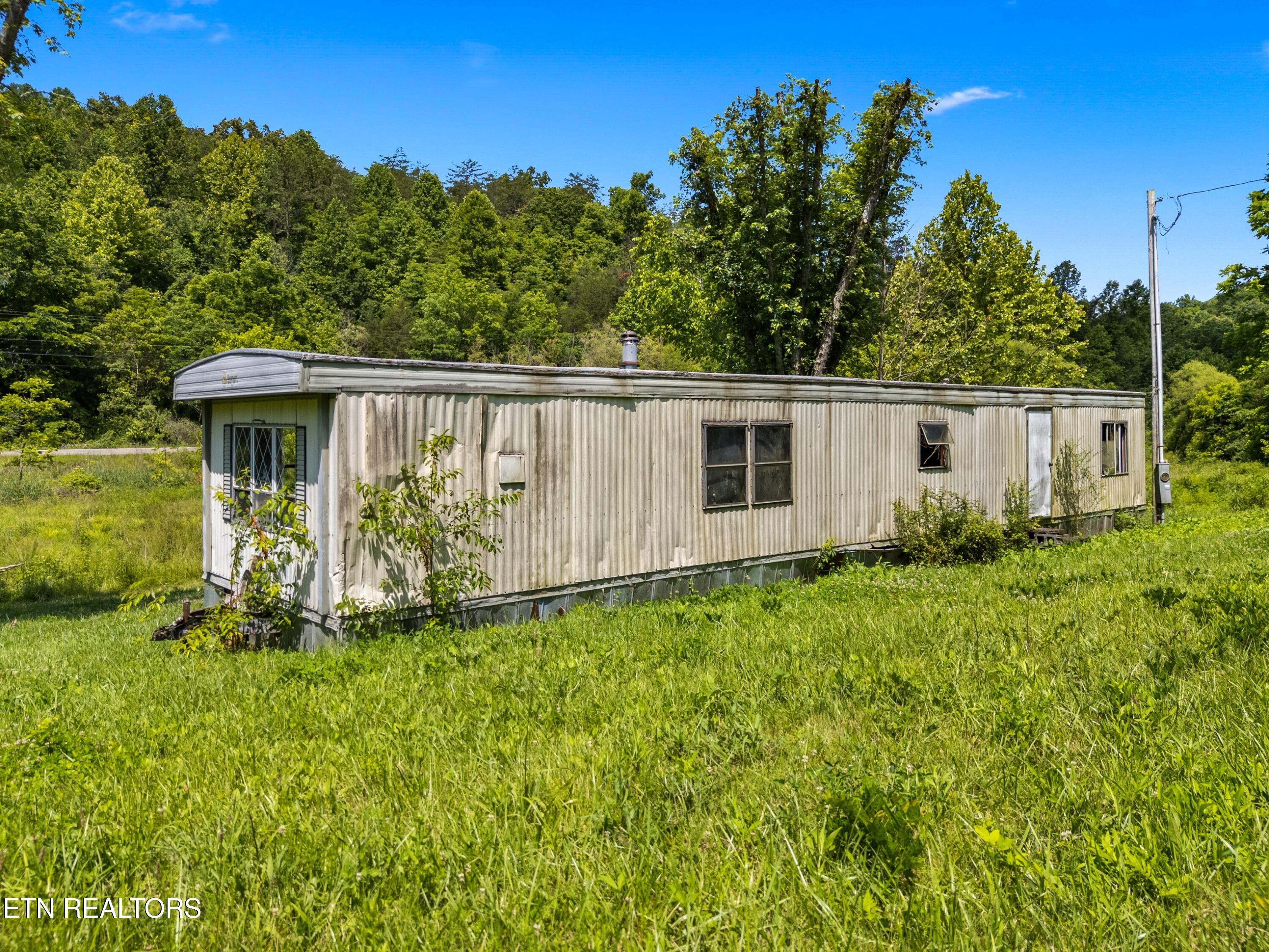 111 Kyle Valley Road Eidson, TN 37731 - Photo 28 of 36 046-111KyleValleyRoad-TN-37731-SMALL