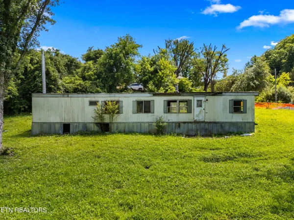 $225,000 | 111 Kyle Valley Road, Eidson, TN 37731
