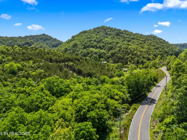 $225,000 | 111 Kyle Valley Road, Eidson, TN 37731