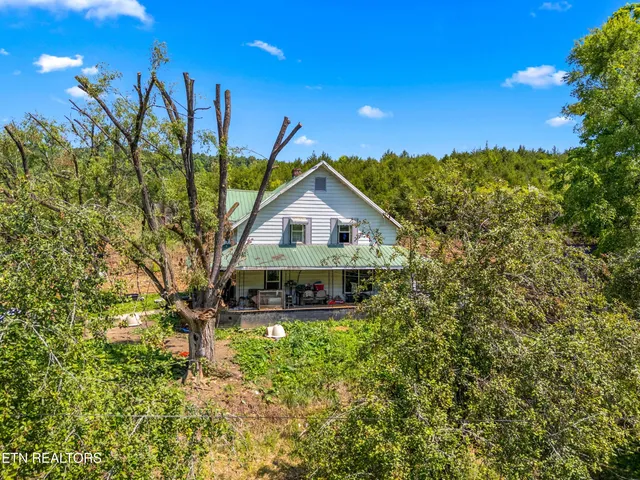 $225,000 | 111 Kyle Valley Road, Eidson, TN 37731