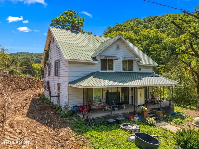 $225,000 | 111 Kyle Valley Road, Eidson, TN 37731