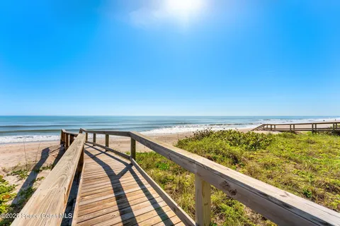 $1,600,000 | 1795 North Hwy A1A, Unit 401, Indialantic, FL 32903