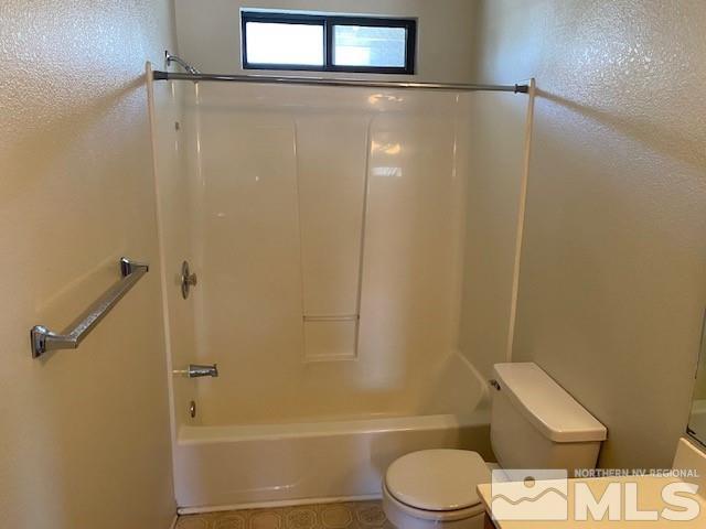 6880 Forsythia Way Reno, NV 89506 - Photo 9 of 13 Photo 9