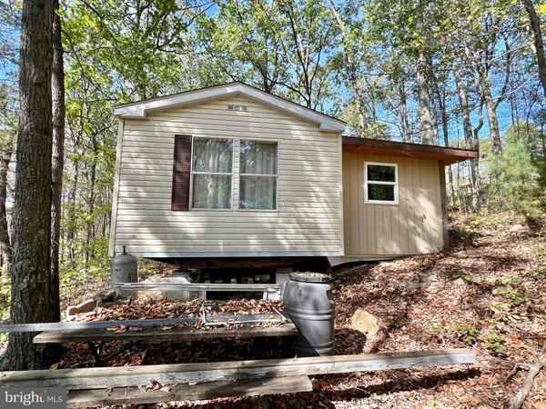 $58,000 | 407 Woodlawn Drive, Crystal Spring, PA 15536