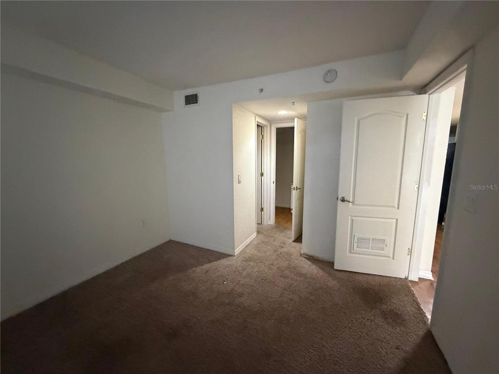 2323 McCoy Road, Unit 613 Orlando, FL 32809 - Photo 11 of 13 a view of an empty room
