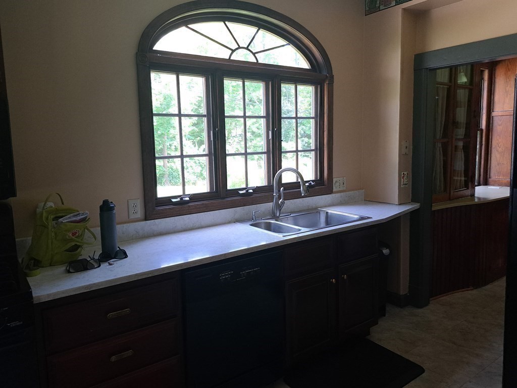 12 Barnard Road Worcester, MA 01605 - Photo 8 of 8 Gallery Image 8