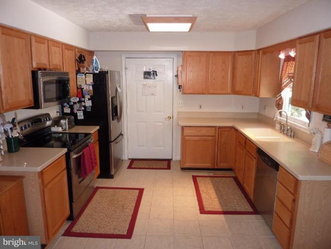 18262 Sumter Road Culpeper, VA 22701 - Photo 8 of 30 Kitchen #3