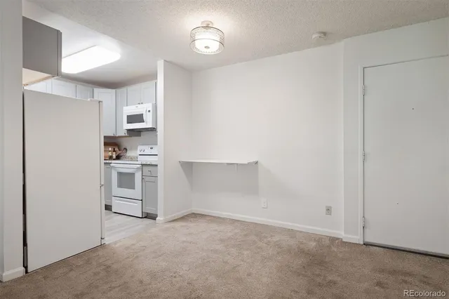 $325,000 | 860 West Moorhead Circle, Unit 2H, Boulder, CO 80305