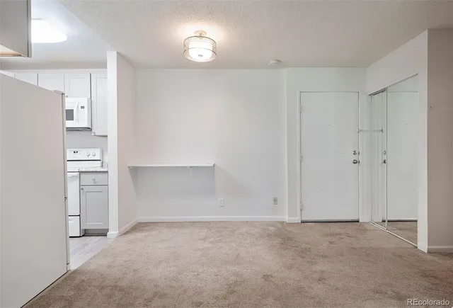 $325,000 | 860 West Moorhead Circle, Unit 2H, Boulder, CO 80305
