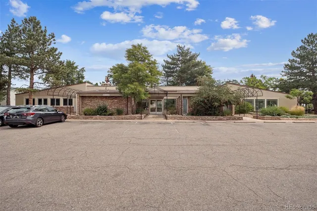 $325,000 | 860 West Moorhead Circle, Unit 2H, Boulder, CO 80305