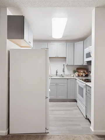 $325,000 | 860 West Moorhead Circle, Unit 2H, Boulder, CO 80305