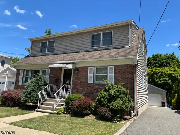 $2,800 | 131 1st Avenue, Unit 1, Hawthorne, NJ 07506