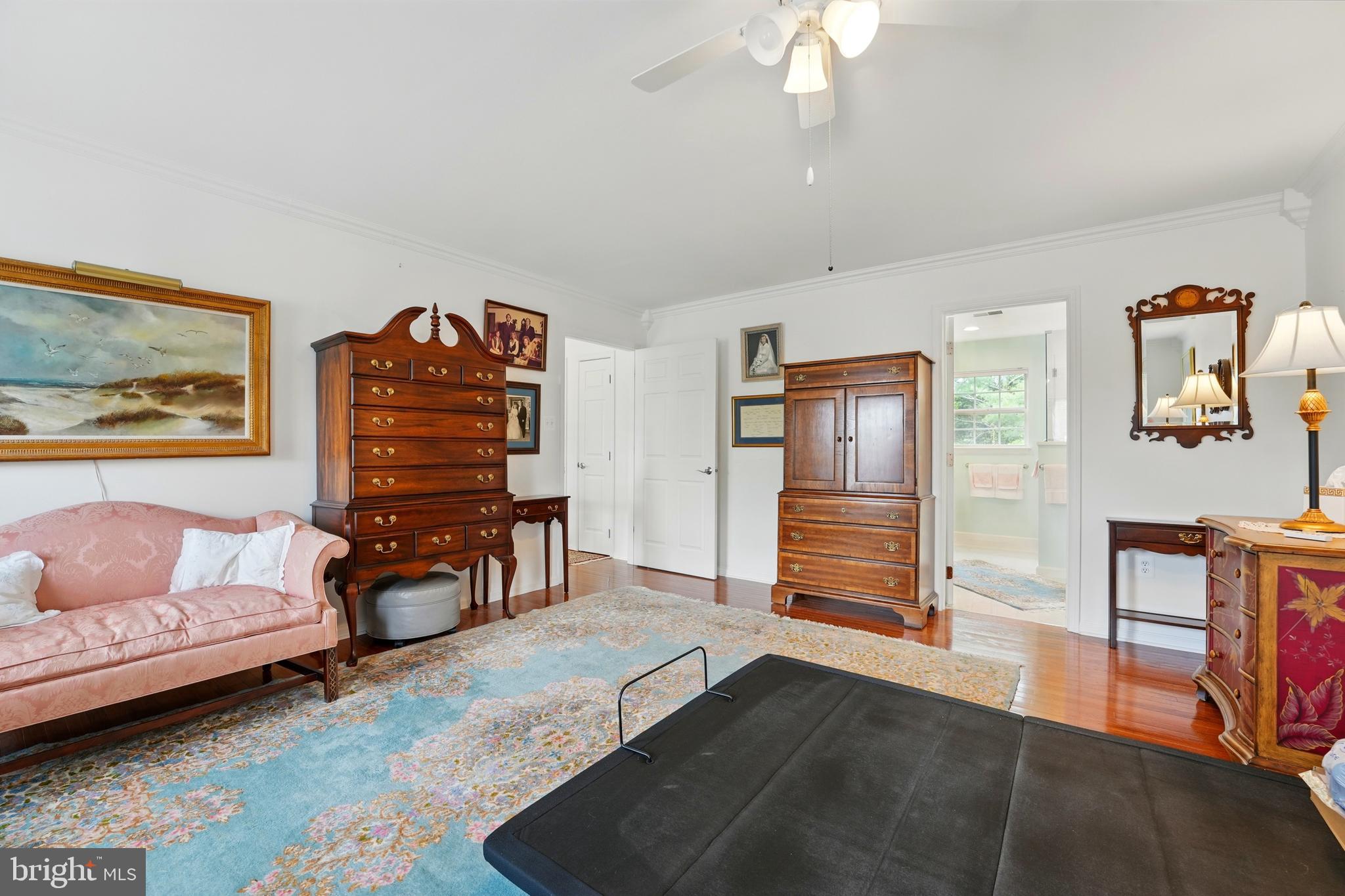 430 Devon Drive Warrenton, VA 20186 - Photo 24 of 47 a living room with furniture and wooden floor