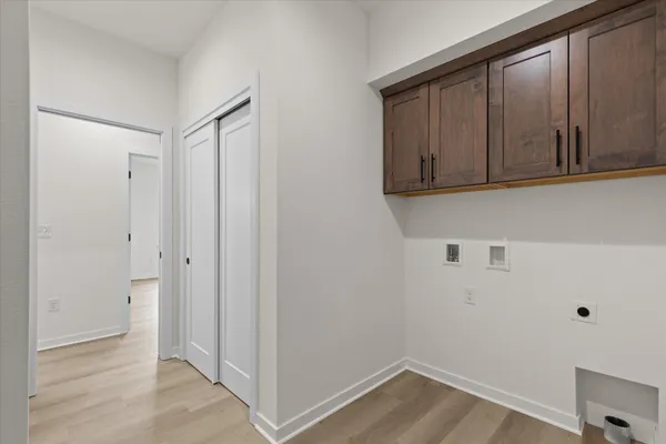 $619,900 | 590 Twin Creeks Drive, Oconomowoc, WI 53066