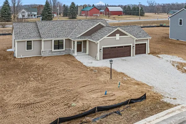 $619,900 | 590 Twin Creeks Drive, Oconomowoc, WI 53066