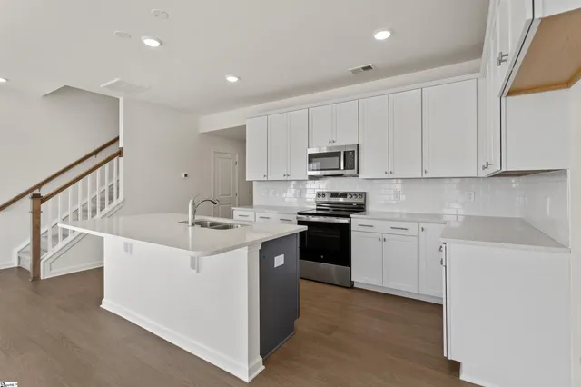 $224,900 | 206 Toal Court, Greenville, SC 29611