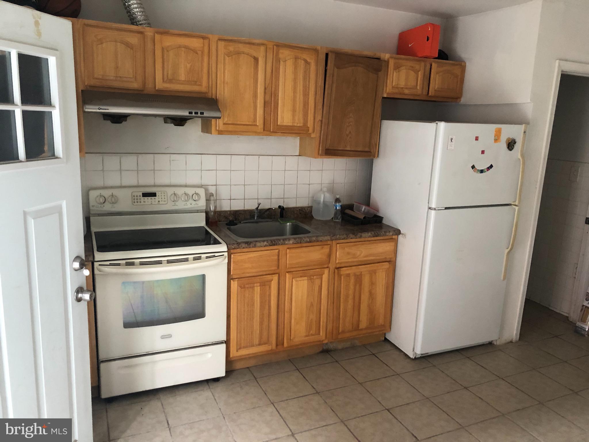 6840 Marshall Road Upper Darby, PA 19082 - Photo 5 of 7