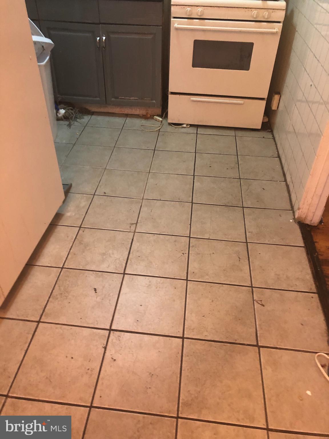 6840 Marshall Road Upper Darby, PA 19082 - Photo 6 of 7