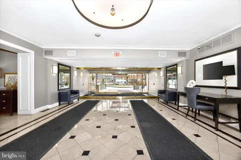 $365,000 | 4601 North Park Avenue, Unit 417, Chevy Chase, MD 20815