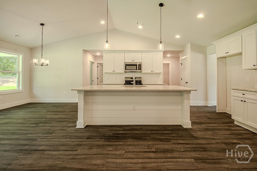 214 Wilson Garage Road Commerce, GA 30529 - Photo 13 of 37 Gallery Image 13