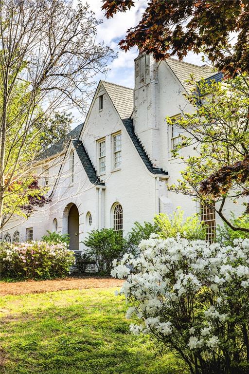 3119 Habersham Road Northwest Atlanta, GA 30305 - Photo 3 of 38