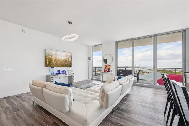 $1,499,000 | 5120 Marina Way, Unit 14002, Tampa, FL 33611