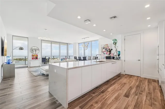 $1,499,000 | 5120 Marina Way, Unit 14002, Tampa, FL 33611