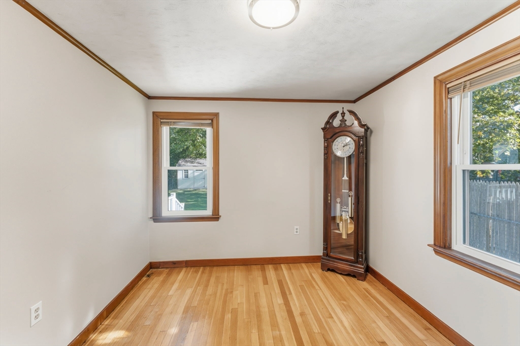 19 Snowling Road Uxbridge, MA 01569 - Photo 11 of 41 Gallery Image 11
