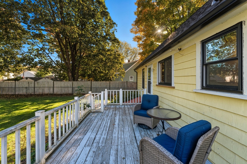 19 Snowling Road Uxbridge, MA 01569 - Photo 39 of 41 Gallery Image 39