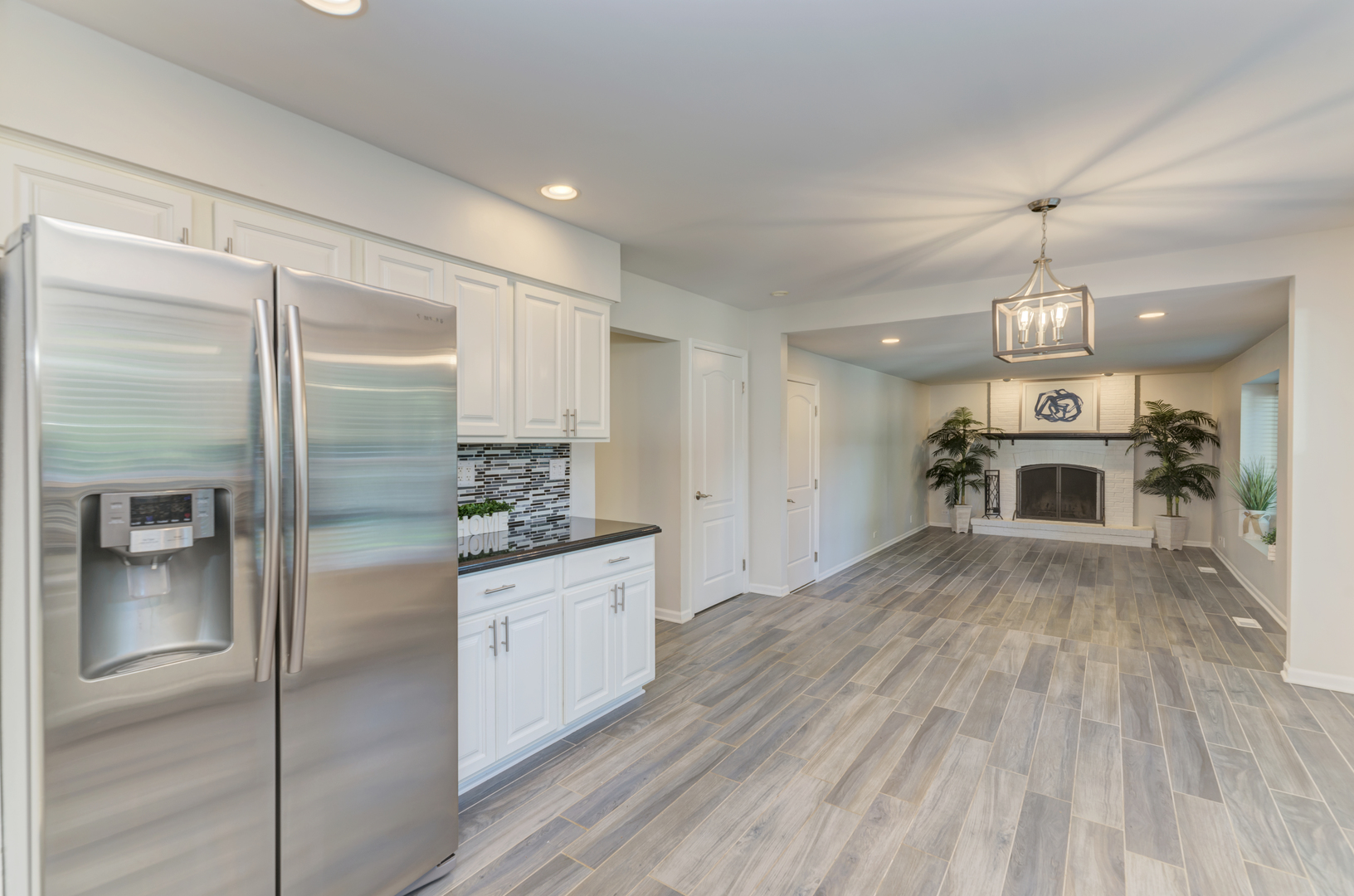 1249 Stonegate Road Naperville, IL 60540 - Photo 14 of 49