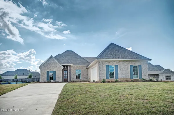 $379,500 | 73 Canebrake Court, Clinton, MS 39056