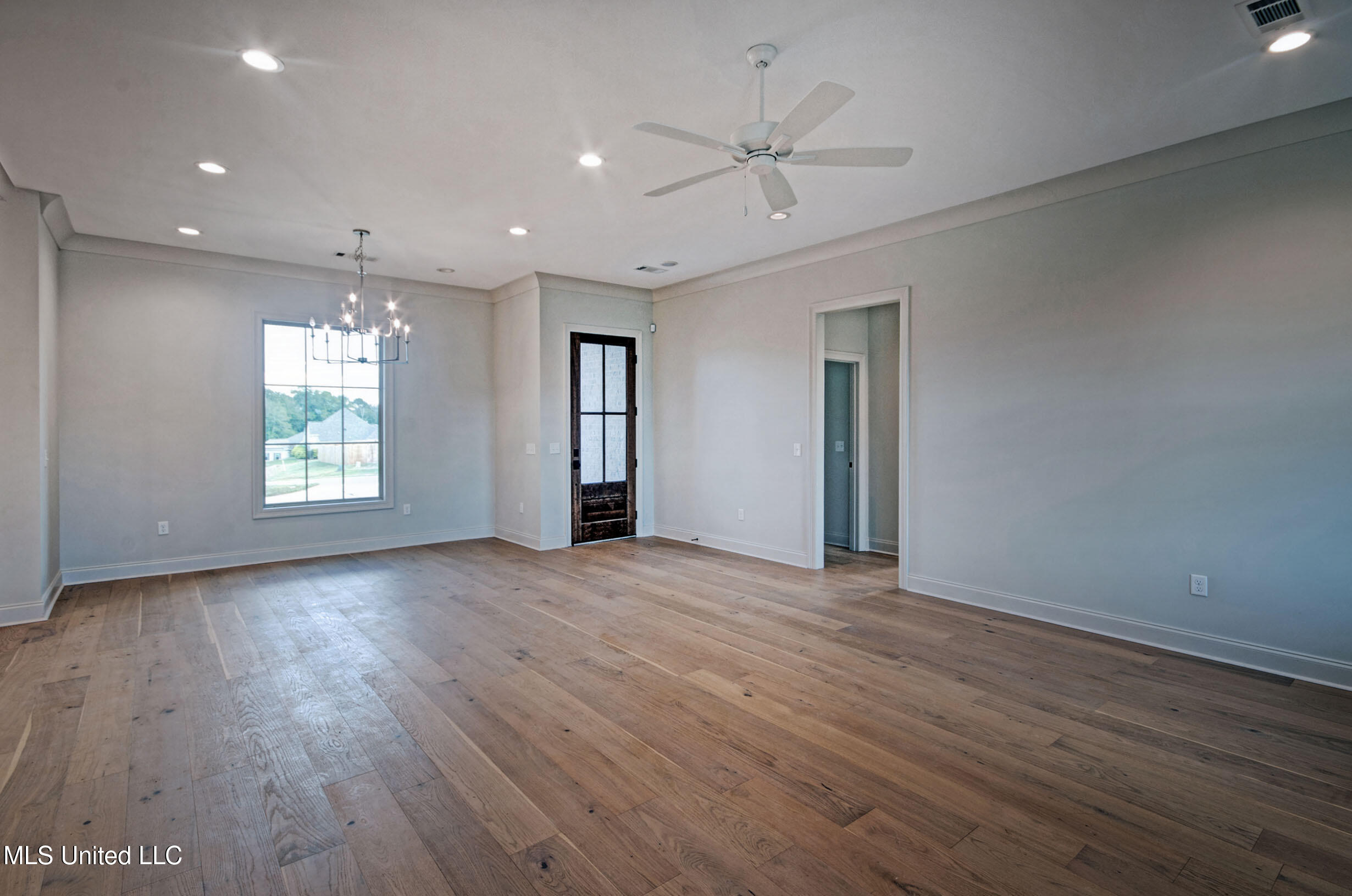 73 Canebrake Court Clinton, MS 39056 - Photo 5 of 33 IMGP3150_1_2