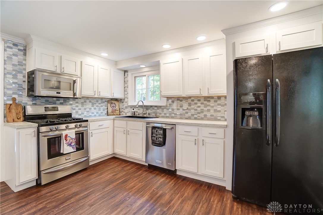 2337 East Alex Bell Road Centerville, OH 45459 - Photo 17 of 49