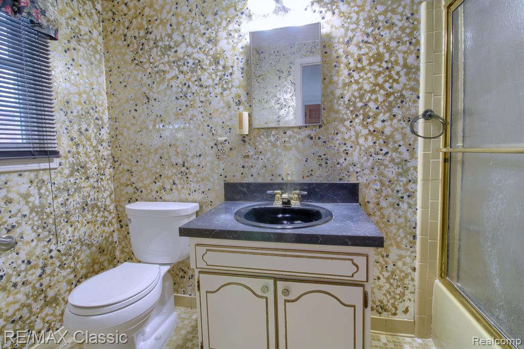 33951 Old Timber Road Farmington Hills, MI 48331 - Photo 29 of 40