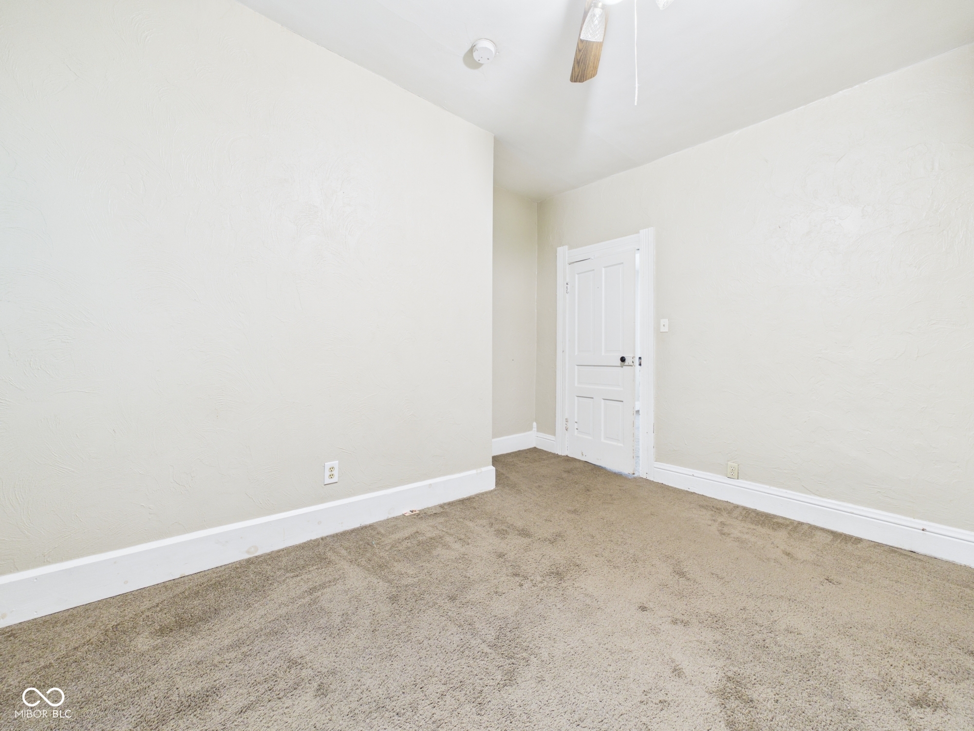 718 Ruddle Avenue Anderson, IN 46012 - Photo 11 of 20