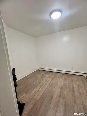 $2,700 | 93 Park Terrace, Bridgeport, CT 06604