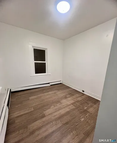 $2,700 | 93 Park Terrace, Bridgeport, CT 06604