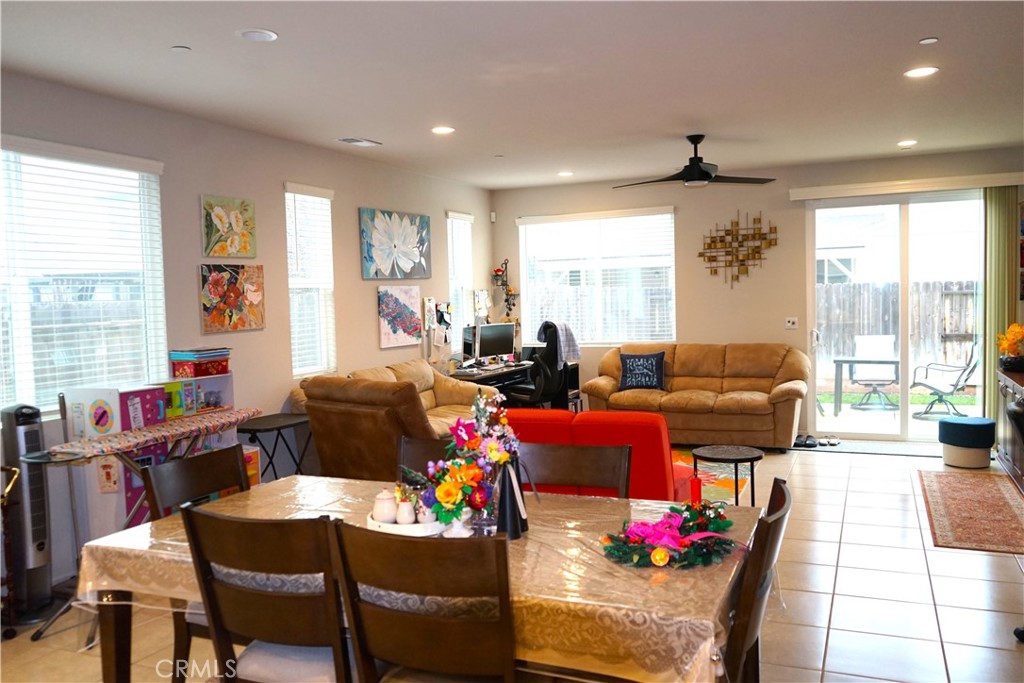 2377 Mariner Way Merced, CA 95340 - Photo 13 of 30