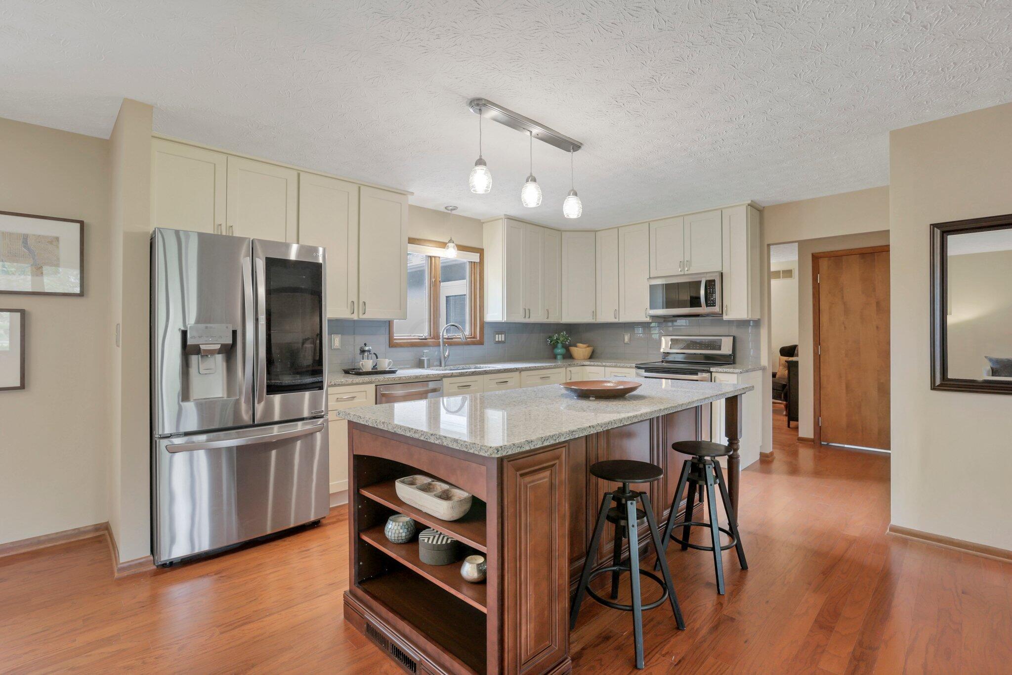 5611 Wilcox Road Dublin, OH 43016 - Photo 10 of 48 5611 Wilcox Road