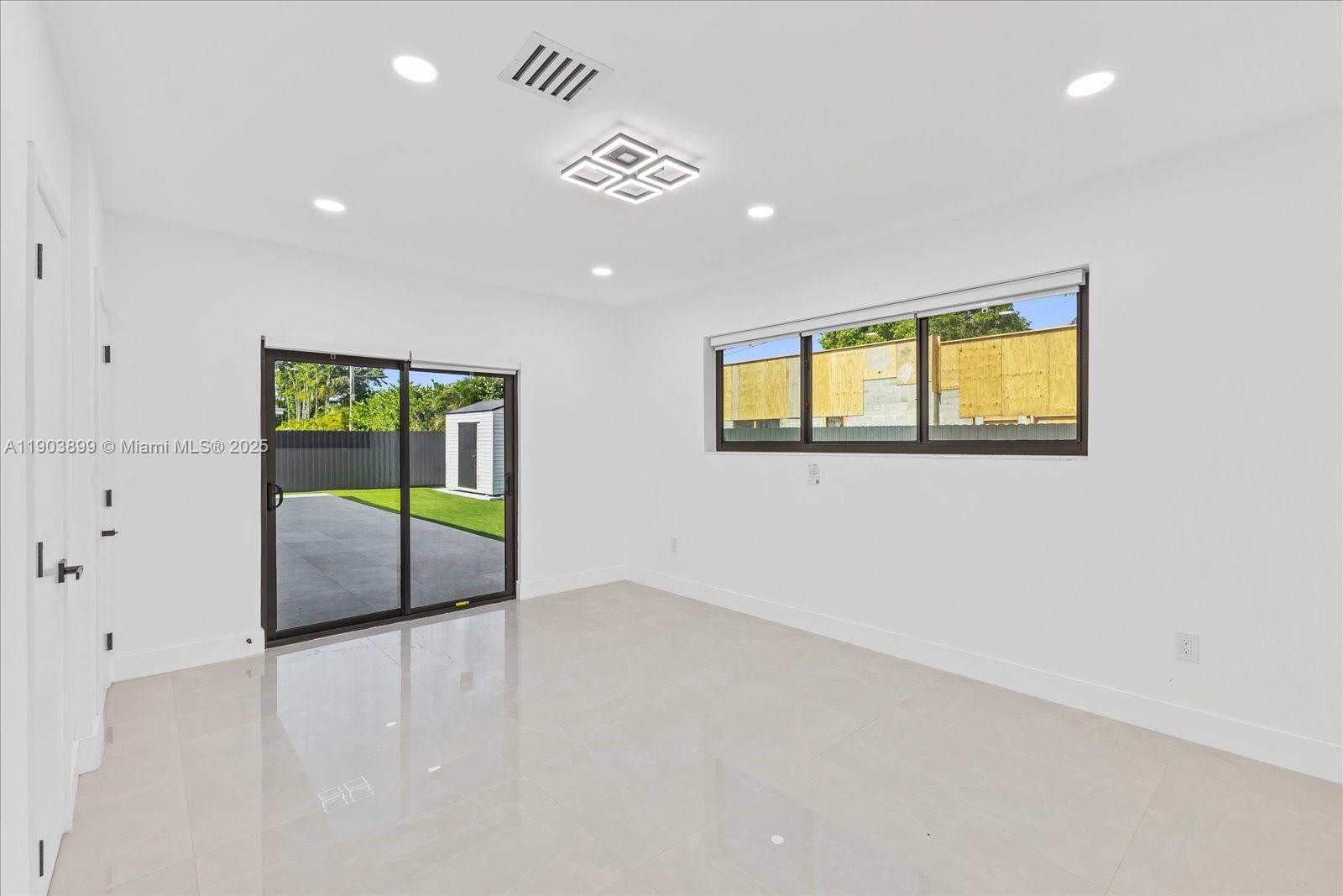 19511 Northeast 18th Place Miami, FL 33179 - Photo 11 of 38