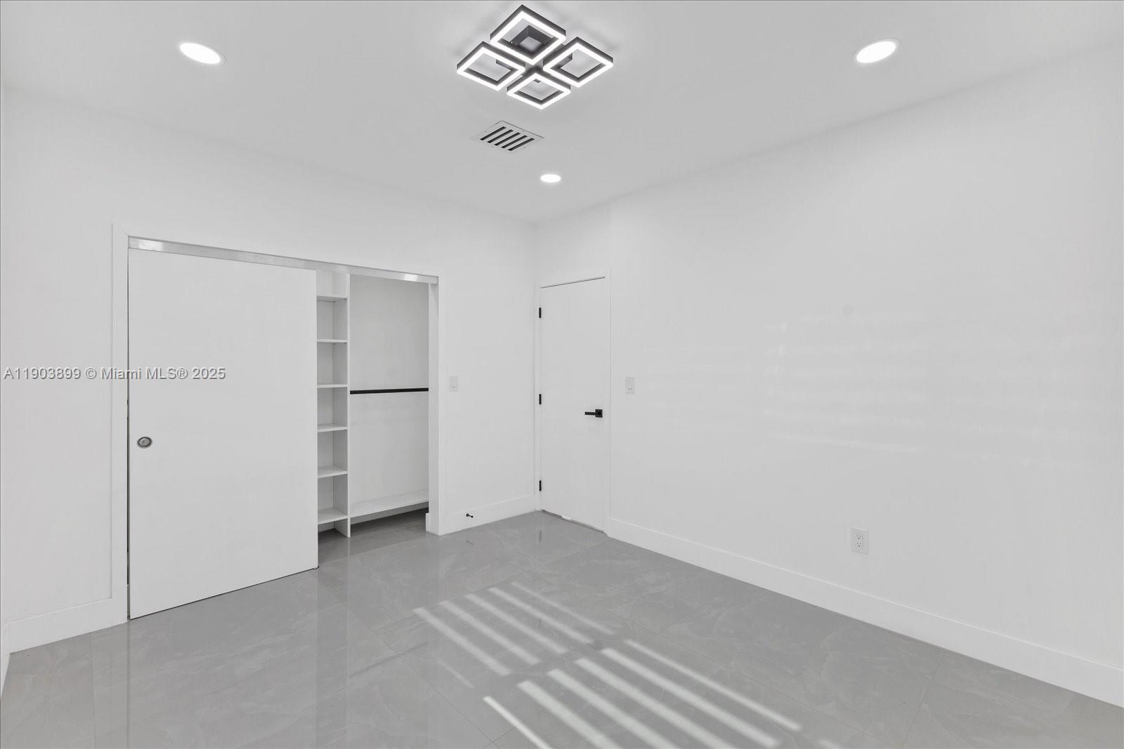 19511 Northeast 18th Place Miami, FL 33179 - Photo 19 of 38