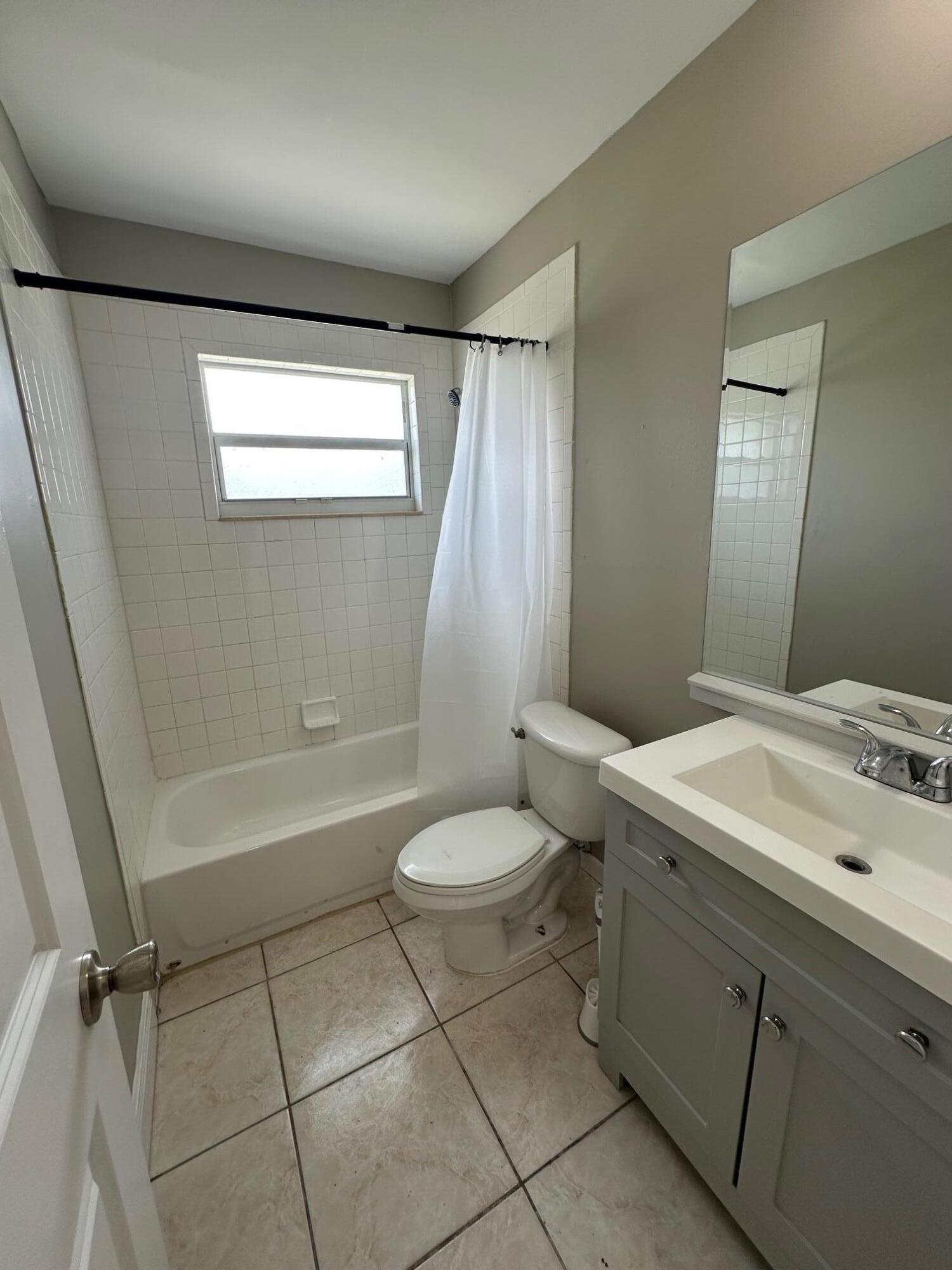 4760 Davis Road, Unit 4786 Lake Worth, FL 33461 - Photo 7 of 10 IMG_9775