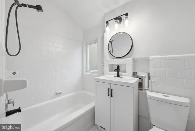 $5,250 | 2030 North Quinn Street, Arlington, VA 22209