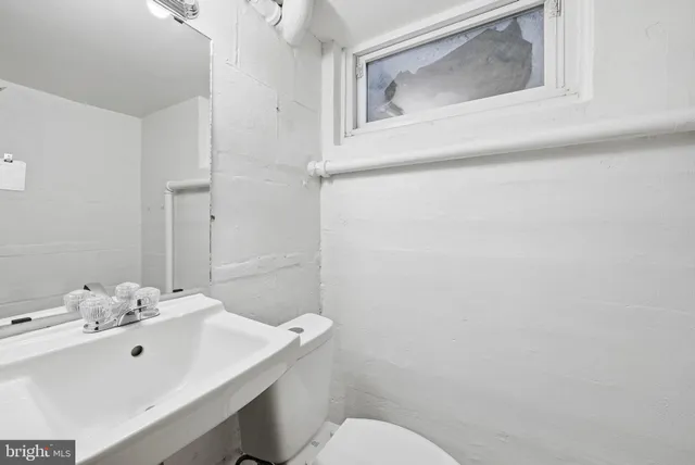 $5,250 | 2030 North Quinn Street, Arlington, VA 22209