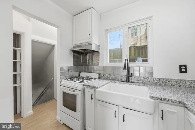 $5,250 | 2030 North Quinn Street, Arlington, VA 22209