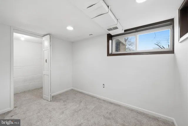 $5,250 | 2030 North Quinn Street, Arlington, VA 22209