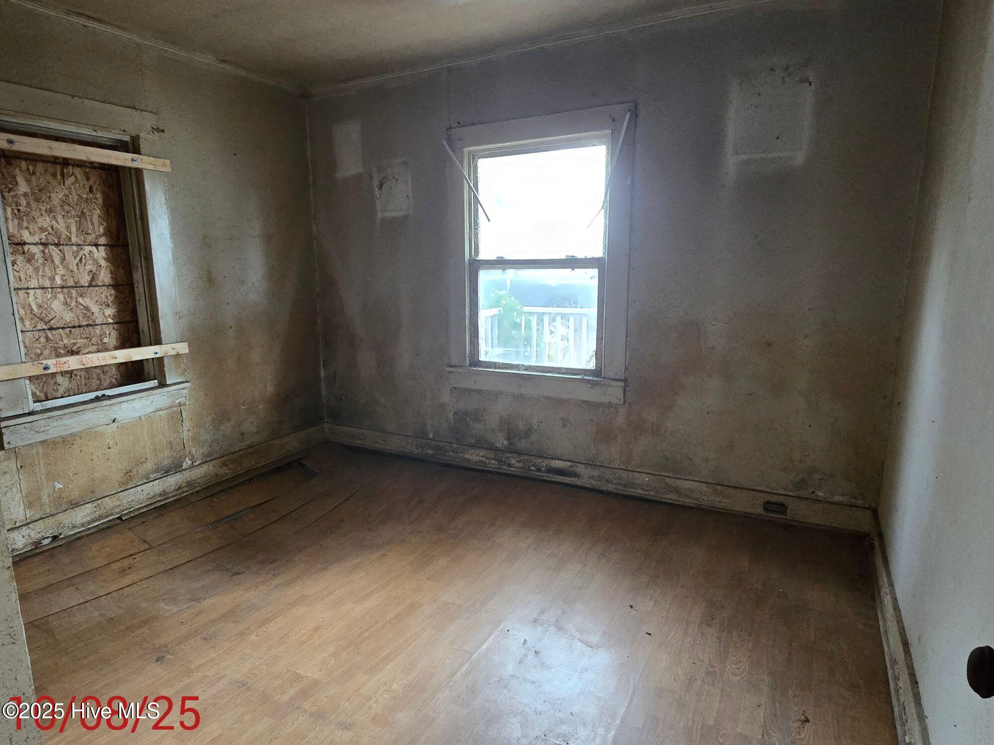 914 Broad Street Windsor, NC 27983 - Photo 4 of 5 Bedroom 1