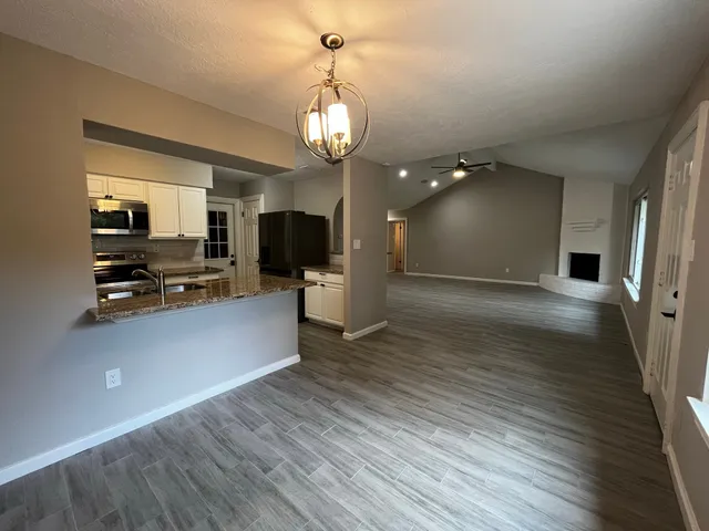 $1,675 | 6223 Brookgate Drive, Spring, TX 77373