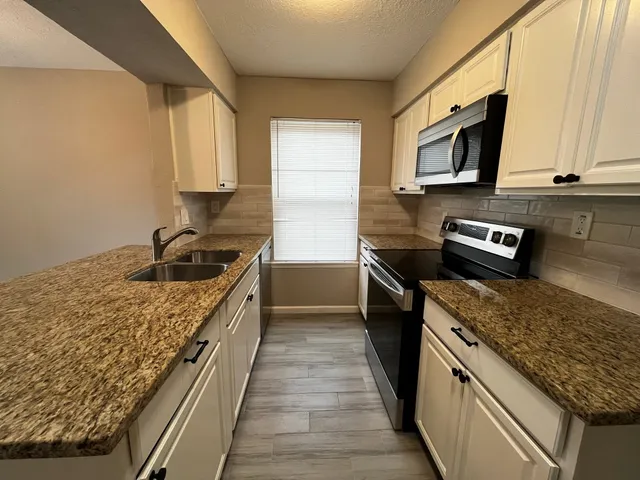 $1,675 | 6223 Brookgate Drive, Spring, TX 77373