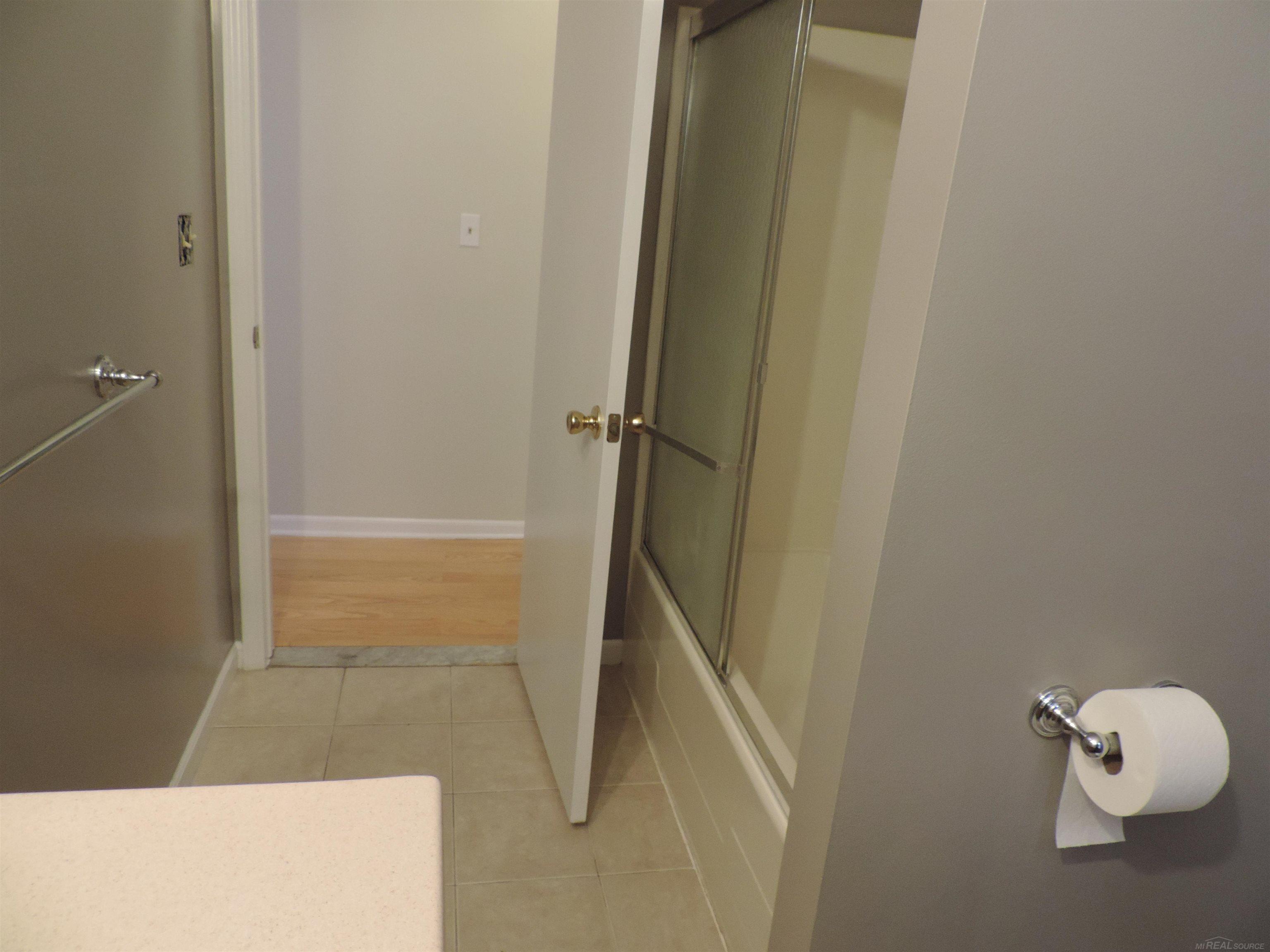 11036 Stephens Warren, MI 48089 - Photo 15 of 22